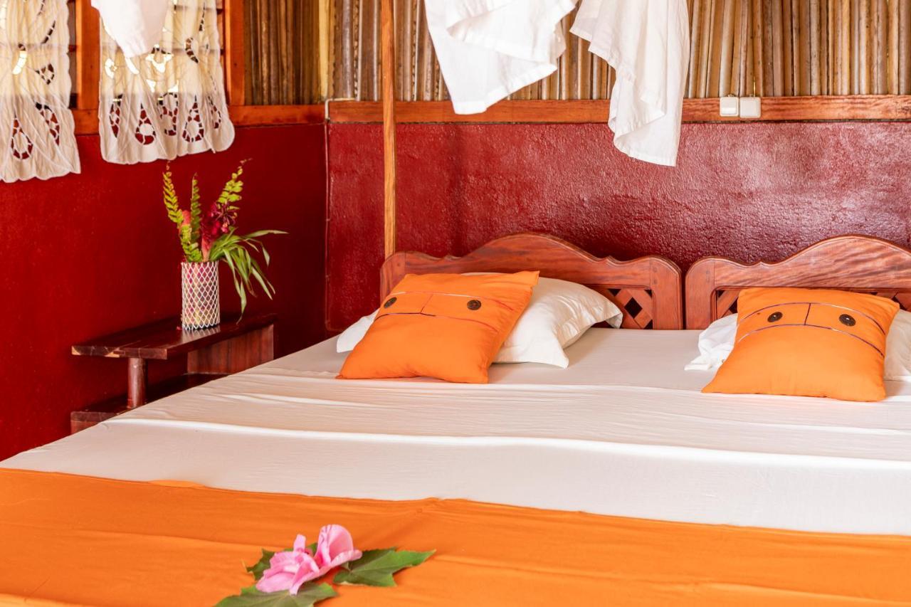 Floraly Komba Hotel - Nosy Komba Eksteriør bilde