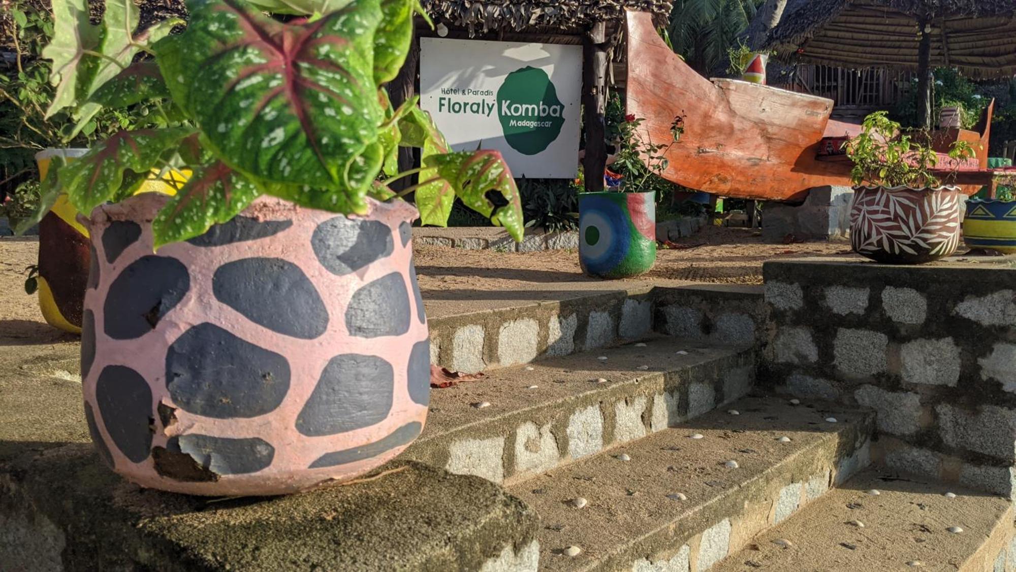 Floraly Komba Hotel - Nosy Komba Eksteriør bilde
